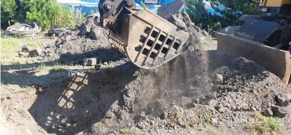 매립되어 있는 폐기물 확인