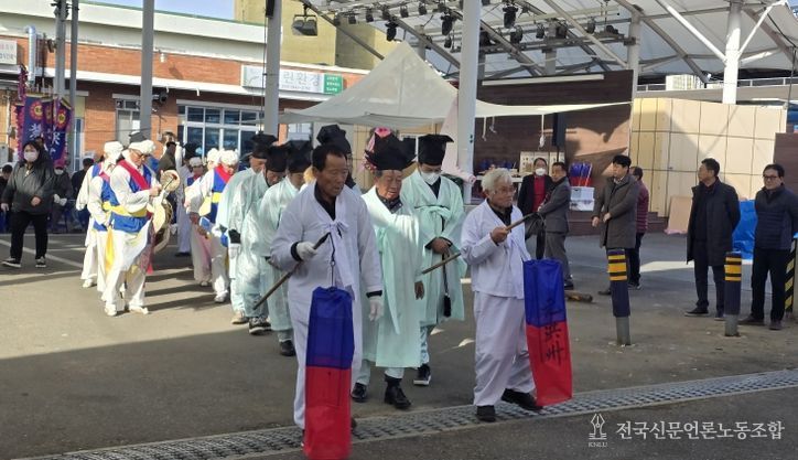 ‘원홍주등육군상무사 공문제’