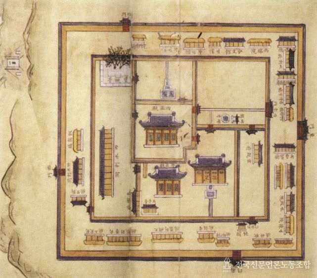 온양행궁도 조선시대 온양온천에 지은 숙소로 왕이 온천욕을 하고 정무도 보던 임시 궁궐이다.