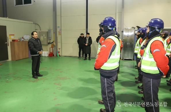 이권재 오산시장, 생활폐기물 수거 현장 방문…환경미화원 애로사항 청취