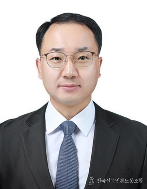 군종합행정학교 김장근 사무관, 음성읍에 연탄 500장 기탁