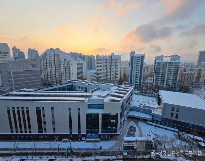 잠원동 청담고 전경