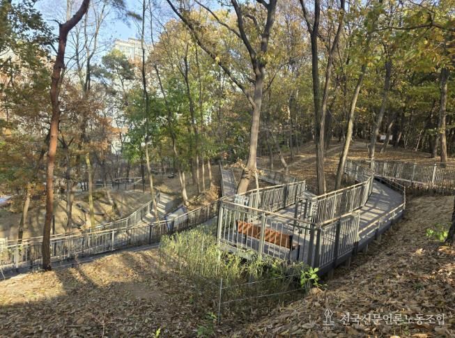 성화근린공원 무장애 준공사진