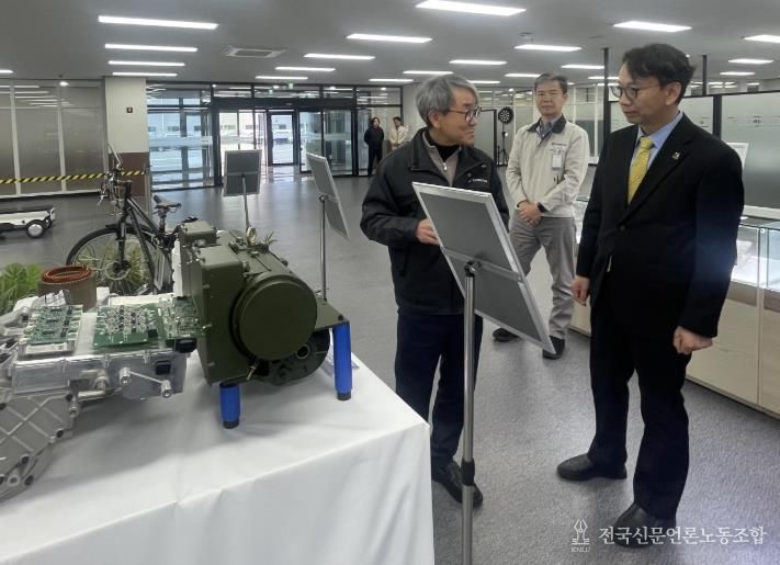 '삼현' 방문한 김명주 경제부지사