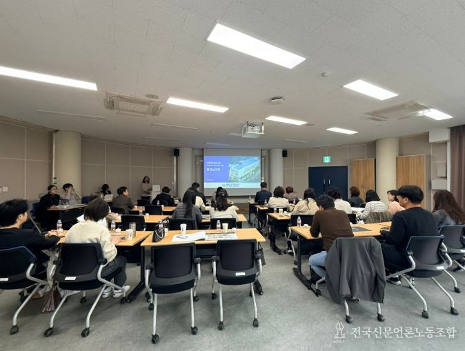 디자인가구 중간보고회 개최