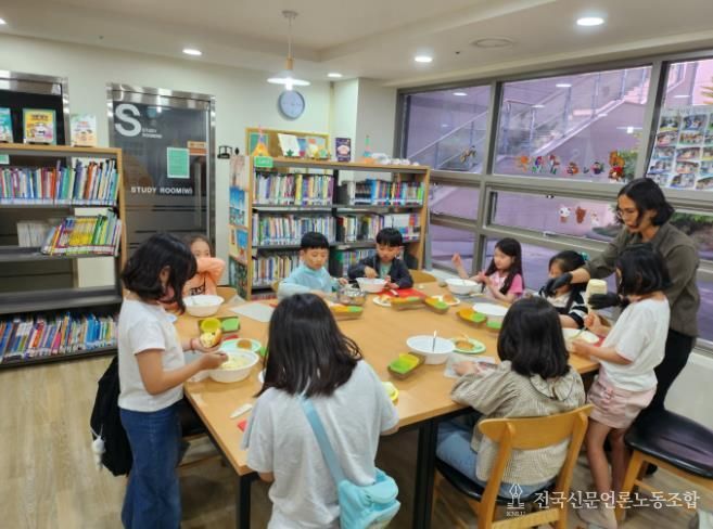 작은도서관 지원 사진